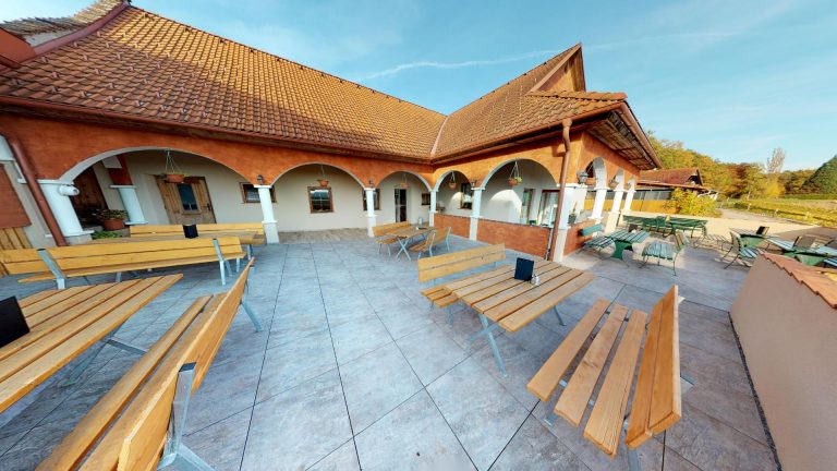 Weinhof Buschenschank Ramminger Buschenschank Ramminger 21 768x432