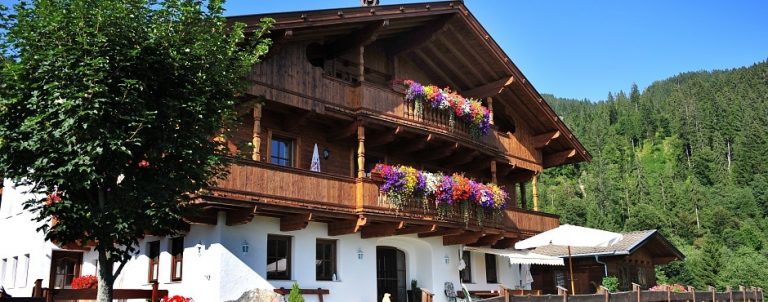 pension tirol oberschernthann 768x302